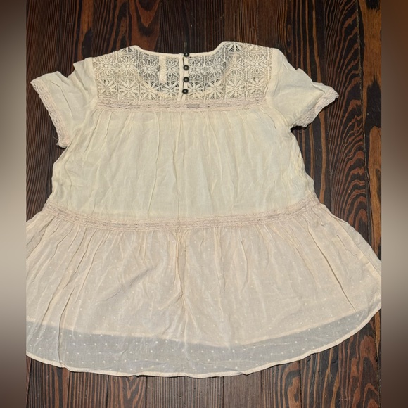 Xhilaration Lace Cream Top - Picture 5 of 5